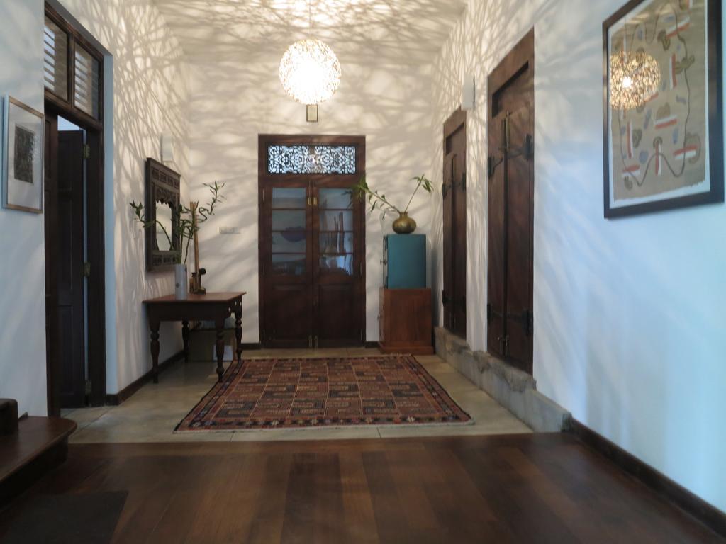 The Mirror Mansion 호텔 라자기리야 외부 사진